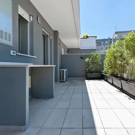 Renoir & Parking - Selection Apartment *