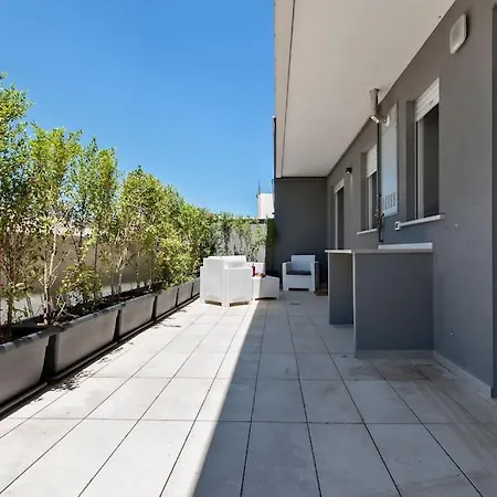 Renoir & Parking - Selection Apartment Lecce