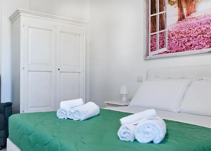 Renoir & Parking - Selection * Lecce