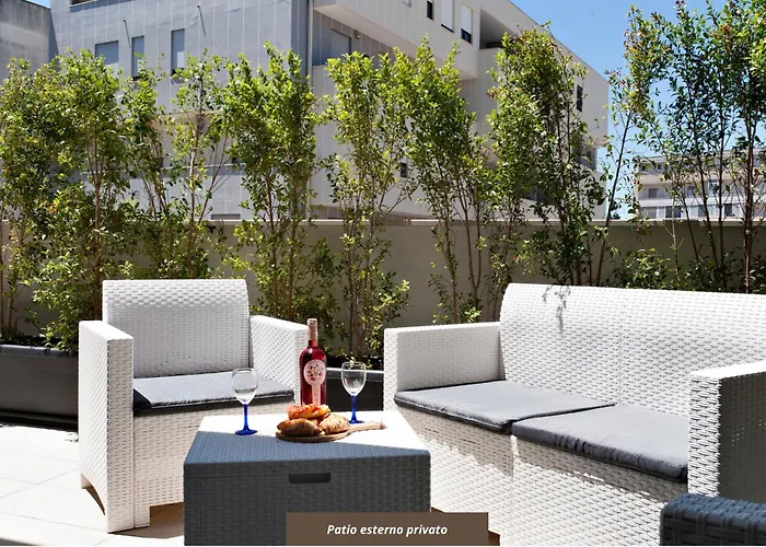 Renoir & Parking - Selection Apartment