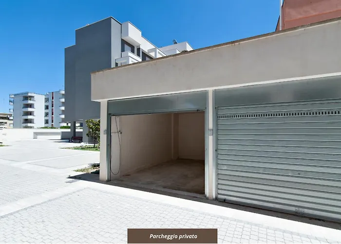 Renoir & Parking - Selection Apartment *