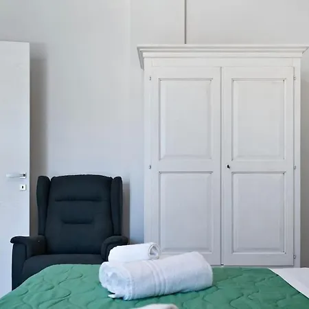 Apartment Renoir - Balcone E Box Auto - Selection Lecce